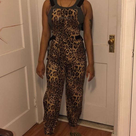 Leopard jumper. New. Fashion nova. Size S. - Picture 3 of 8